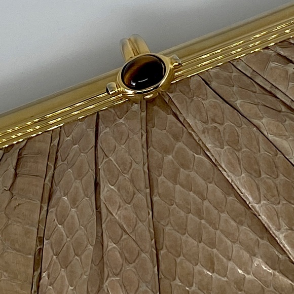 Judith Leiber python clutch bag - Picture 3 of 9
